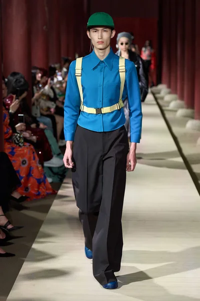 Look 33